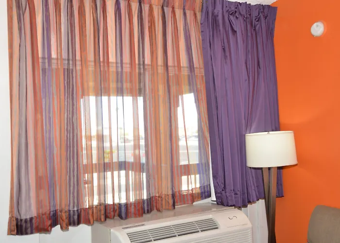 Howard Johnson By Wyndham Hotel 2*