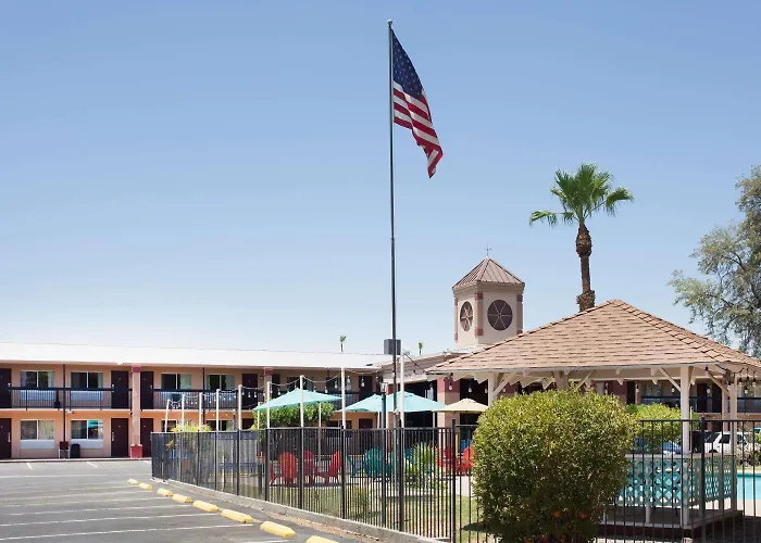 Hotel Howard Johnson By Wyndham 2*